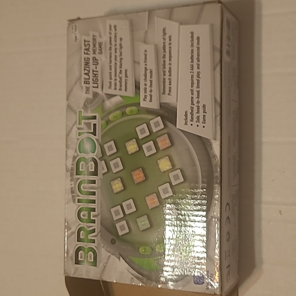 Brainbolt Memory Game - Picture 3 of 10